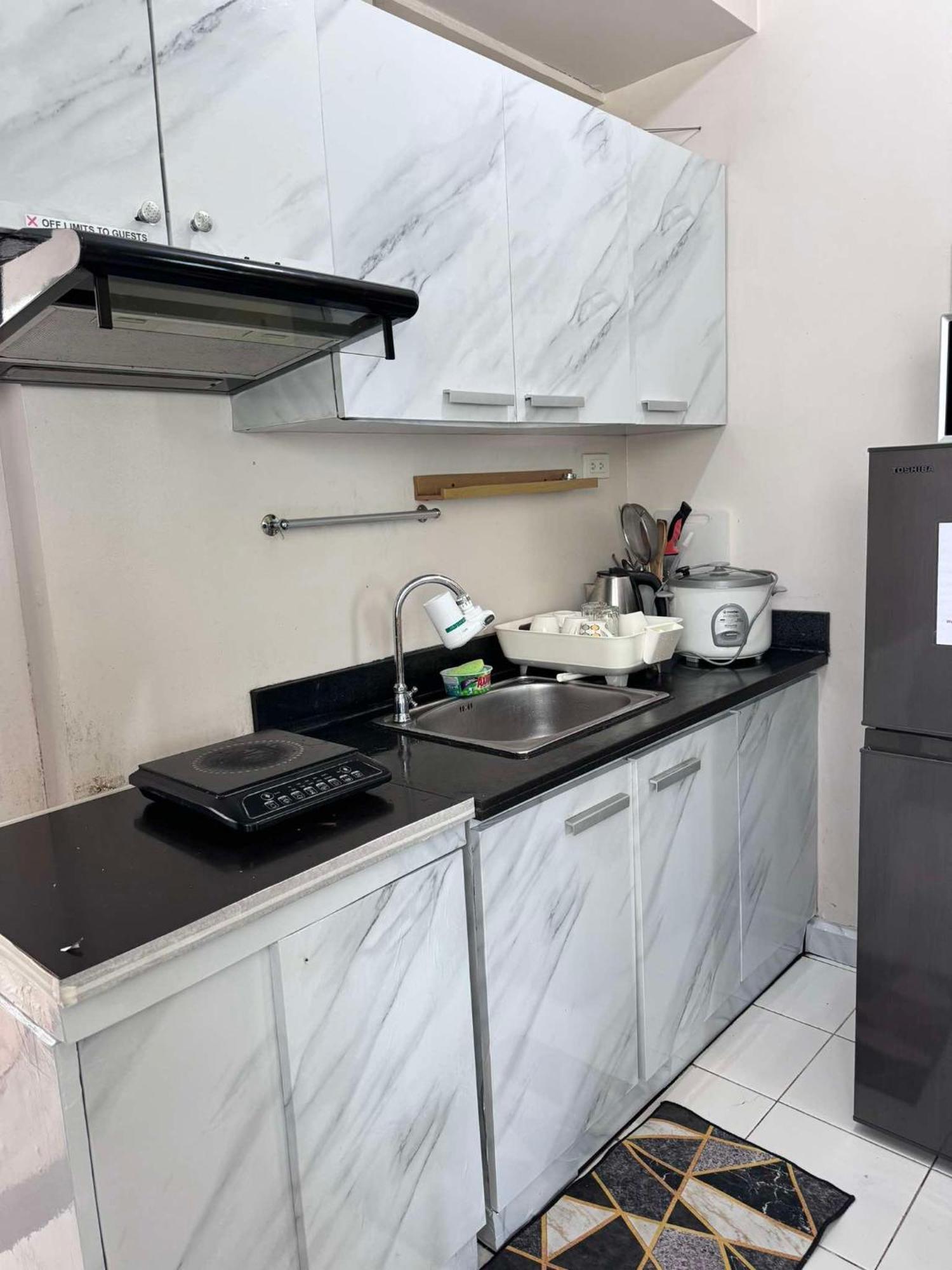 Vittoria Suites At Northpoint Pines Estate Davao Экстерьер фото